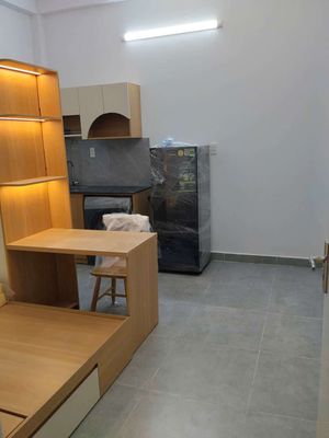 Căn hộ dịch vụ 30 m² · 1 PN · Hẻm 313 Phan Huy Ích