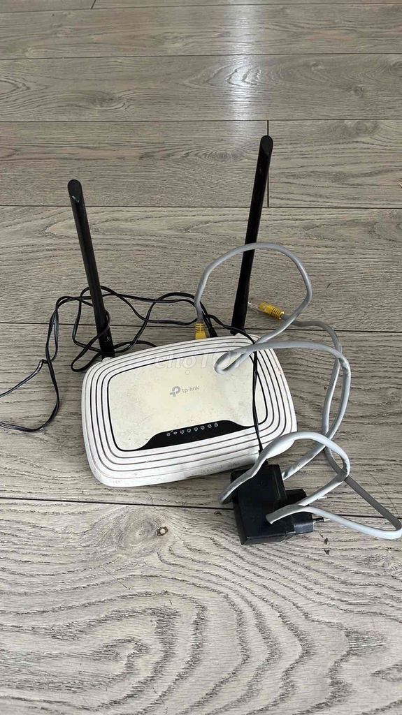 Modem Wifi TP-Link Trắng. Mua bán Phụ kiện (Màn hình, Chuột...) tại Quận 7 Tp Hồ Chí Minh được đăng bởi Hannah hình 1