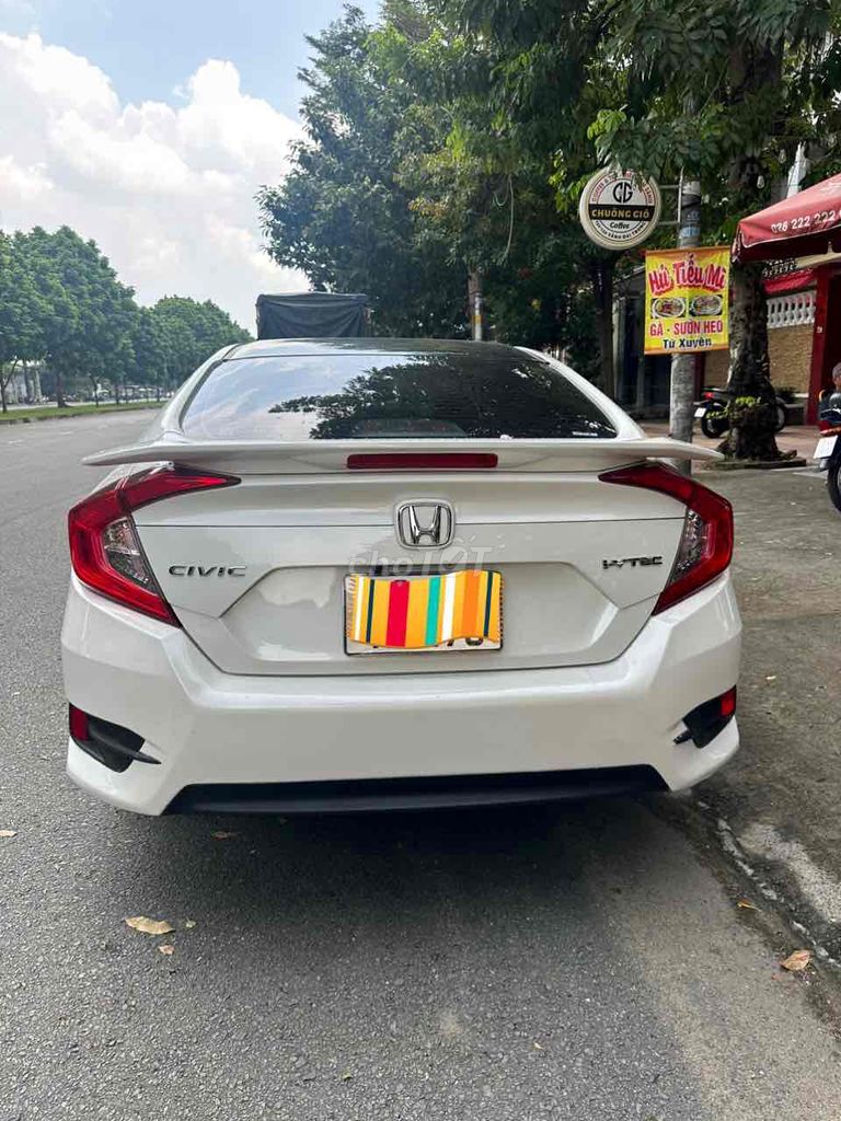 Honda Civic 2019 G màu trắng chính chủ. Mua bán Ô tô tại Quận Bình Tân Tp Hồ Chí Minh được đăng bởi MINH VŨ hình 3