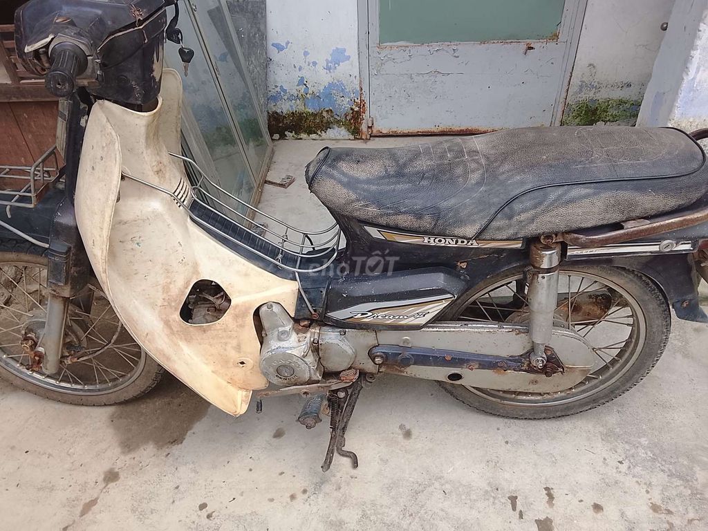 Honda Dream Đen Trắng. Mua bán Xe máy tại Thành phố Nha Trang Khánh Hòa được đăng bởi Van thi tuyet hong hình 2