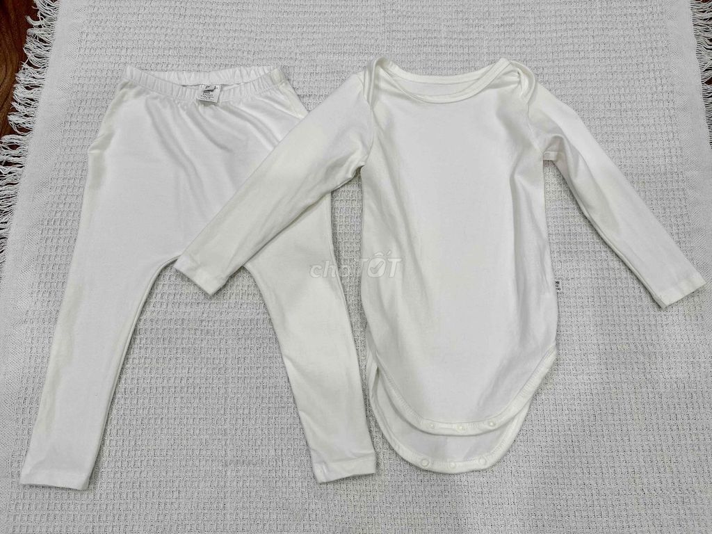 set suit quần Peekaboo Hàn Quốc 18M