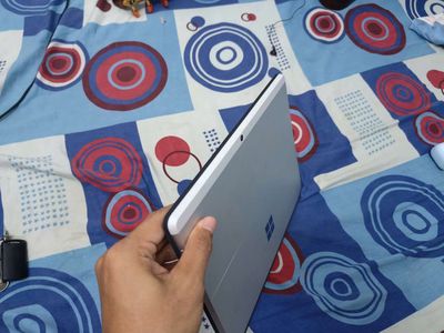 Surface pro x 8/256gb. Mua bán Laptop tại Quận 12 Tp Hồ Chí Minh được đăng bởi Lê Hồng