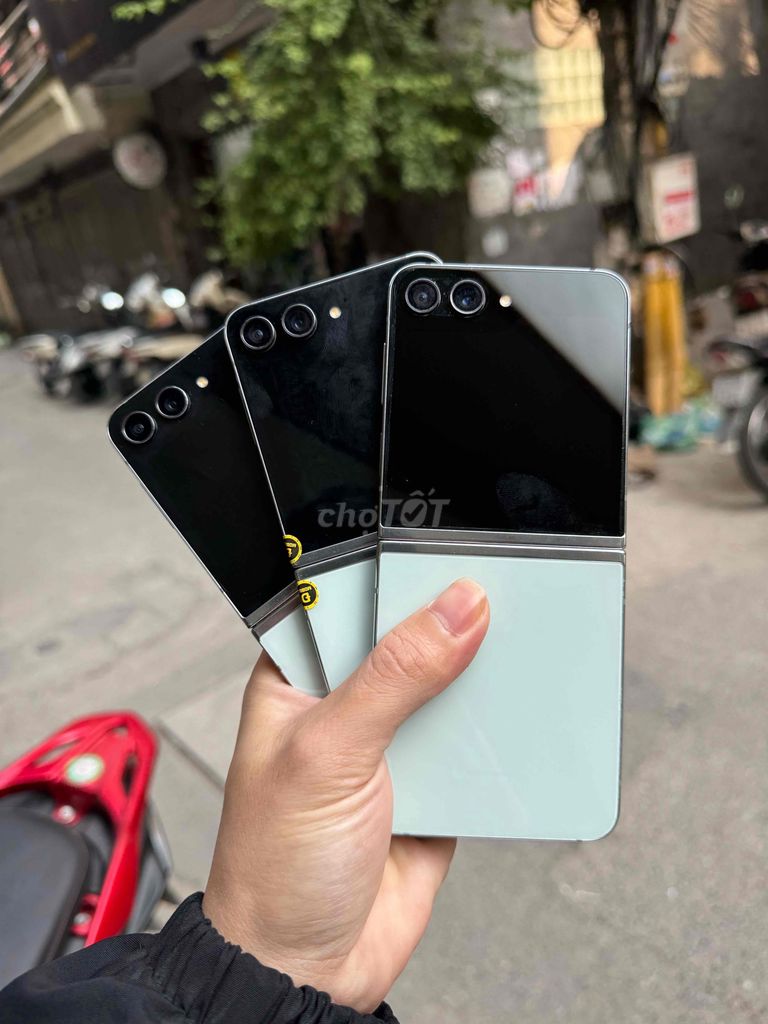 Flip 5 Việt Nam 2 sim