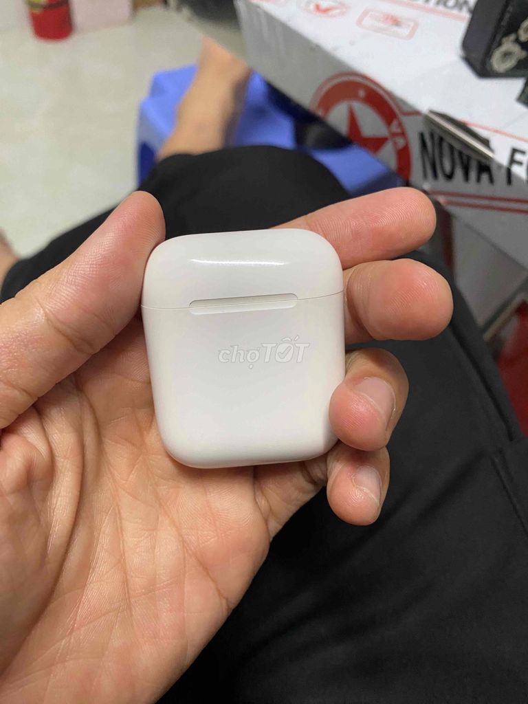 Tai nghe Apple AirPods 2 Trắng 98.5% mới. Mua bán Tivi, Âm thanh tại Quận 4 Tp Hồ Chí Minh được đăng bởi Typh hình 1