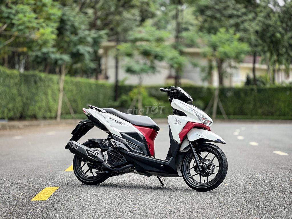 Vario 150cc 2017 odo lướt 3.400km zin chính chủ. Mua bán Xe máy tại Quận 7 Tp Hồ Chí Minh được đăng bởi Lê Văn Đạt hình 1