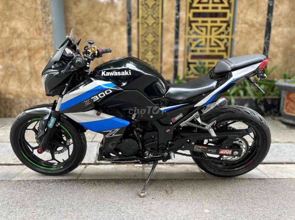 Kawasaki Z 300 abs biển số 29- xe đẹp chất- bô độ. Mua bán Xe máy tại Quận Cầu Giấy Hà Nội được đăng bởi Tong motor xe may hình 5
