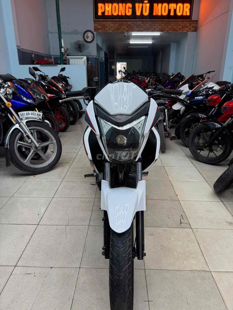 Honda RR150 màu Trắng Đen. Mua bán Xe máy tại Huyện Bình Chánh Tp Hồ Chí Minh được đăng bởi Phong Vũ hình 5