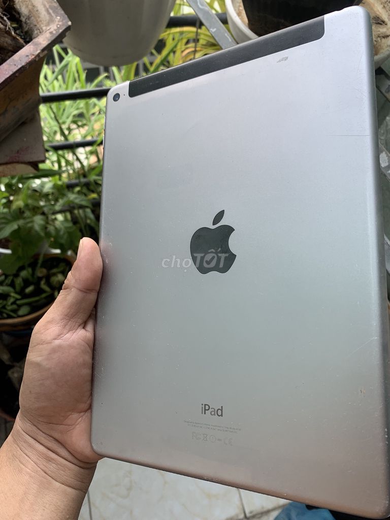 ipad 6( Air 2).Zin.64G,Full vân tay,xài ok