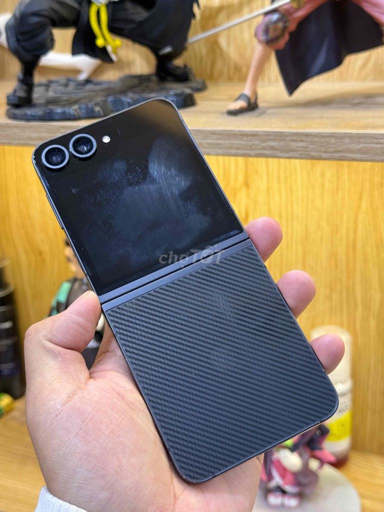 Galaxy Z Flip6 256GB cacbon còn bh. Mua bán Điện thoại tại Quận 10 Tp Hồ Chí Minh được đăng bởi Hậu Lưu hình 1