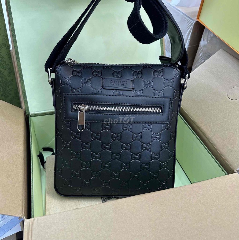 Tổng Hợp 14 Mẫu Túi Nam GC Dáng Đứng. Mua bán Túi xách tại Quận Bình Tân Tp Hồ Chí Minh được đăng bởi Trúc Phương hình 5