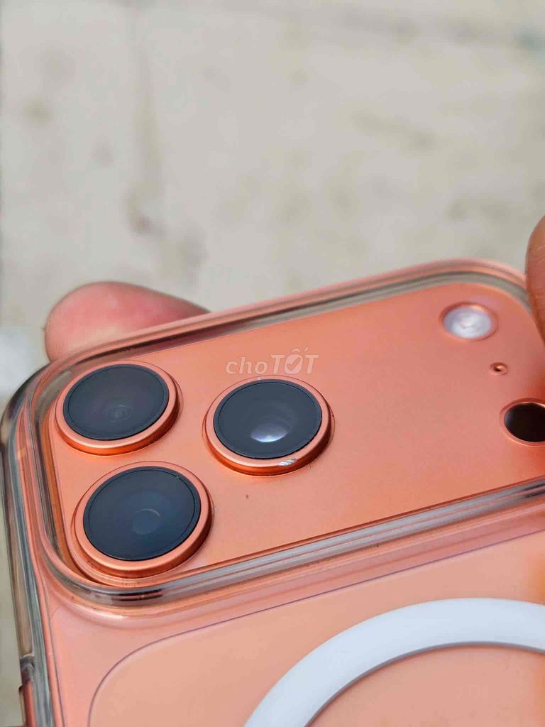 mình cần ra đi máy 17 promax màu cam bản 256. Mua bán Điện thoại tại Huyện Chợ Mới An Giang được đăng bởi lê nguyễn chí nguyện  hình 1