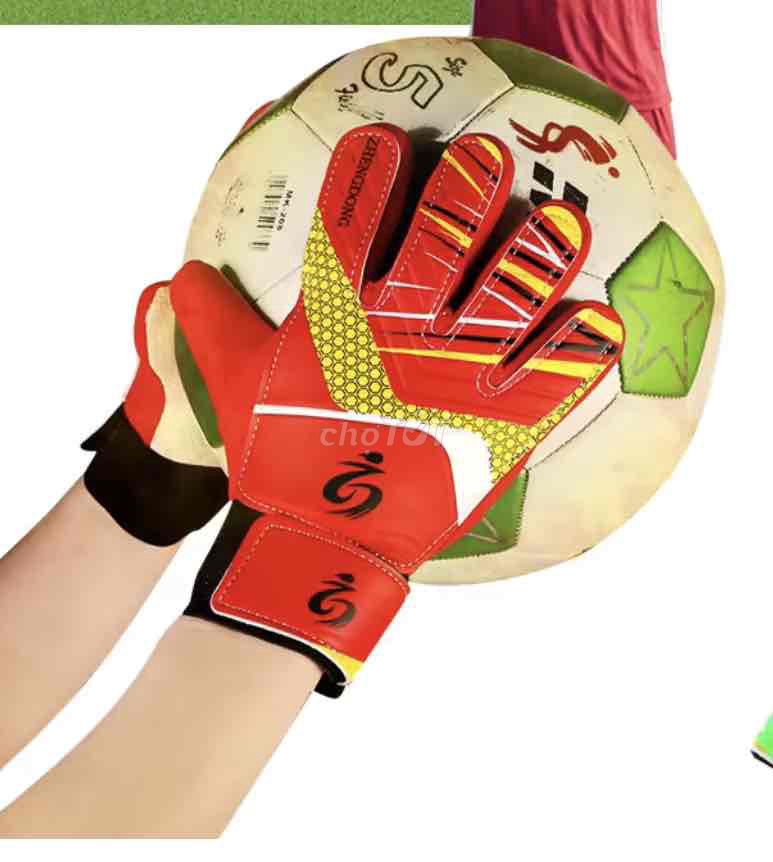 Thanh lý combo 2 găng tay thủ môn cho pé. Mua bán Đồ thể thao, Dã ngoại tại Quận 8 Tp Hồ Chí Minh được đăng bởi Philipky hình 1