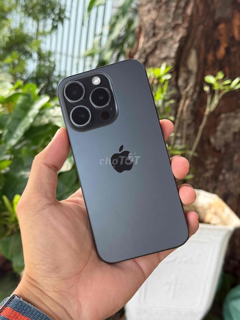 Apple iPhone 15 Pro 128GB Đen Đã qua sử dụng. Mua bán Điện thoại tại Thành phố Biên Hòa Đồng Nai được đăng bởi Đức Hoà  hình 1