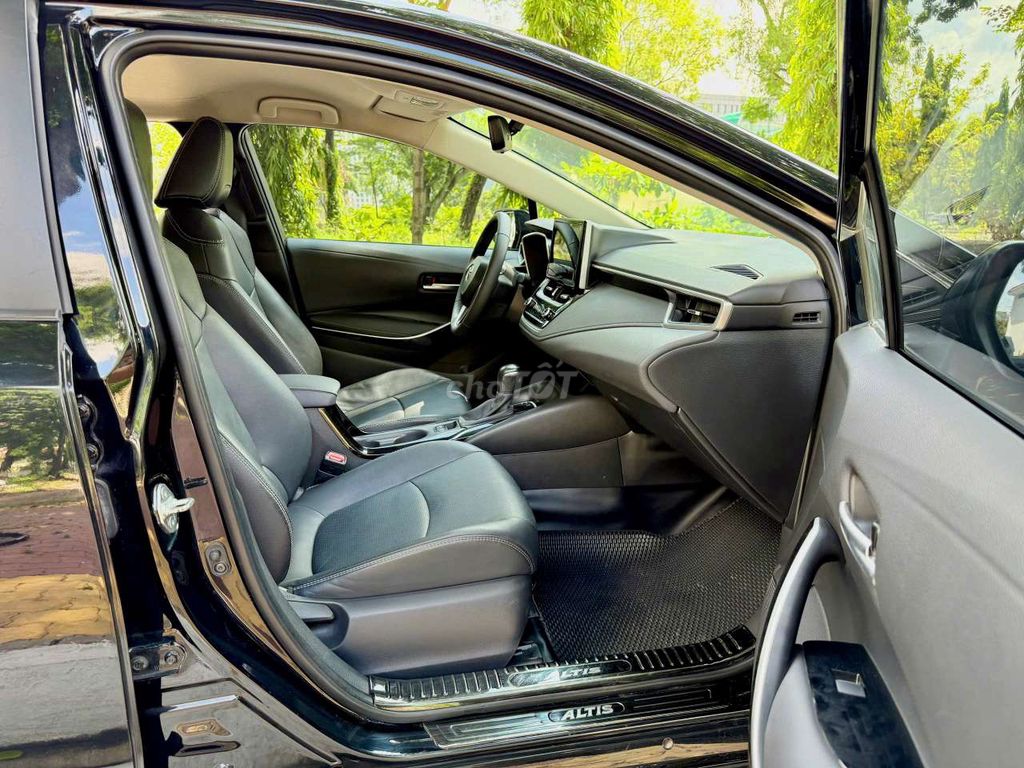 Toyota Corolla Altis 1.8V 2022 trả góp. Mua bán Ô tô tại Quận 12 Tp Hồ Chí Minh được đăng bởi Khoa Võ hình 11