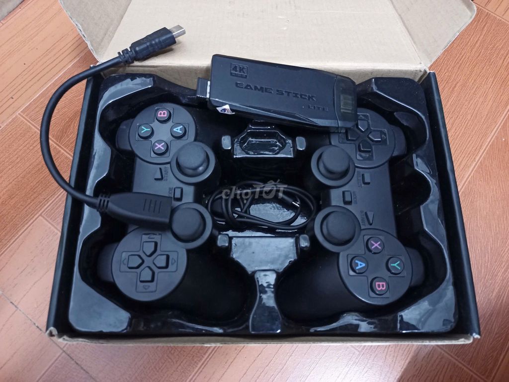 Bán DSi hỏng pin và Game Stick
