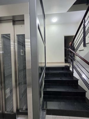 GIÁ RẺ - HẺM NHỰA 8M - GẦN 120M2 NỞ HẬU - 4 TẦNG ĐÚC CÓ THANG MÁY