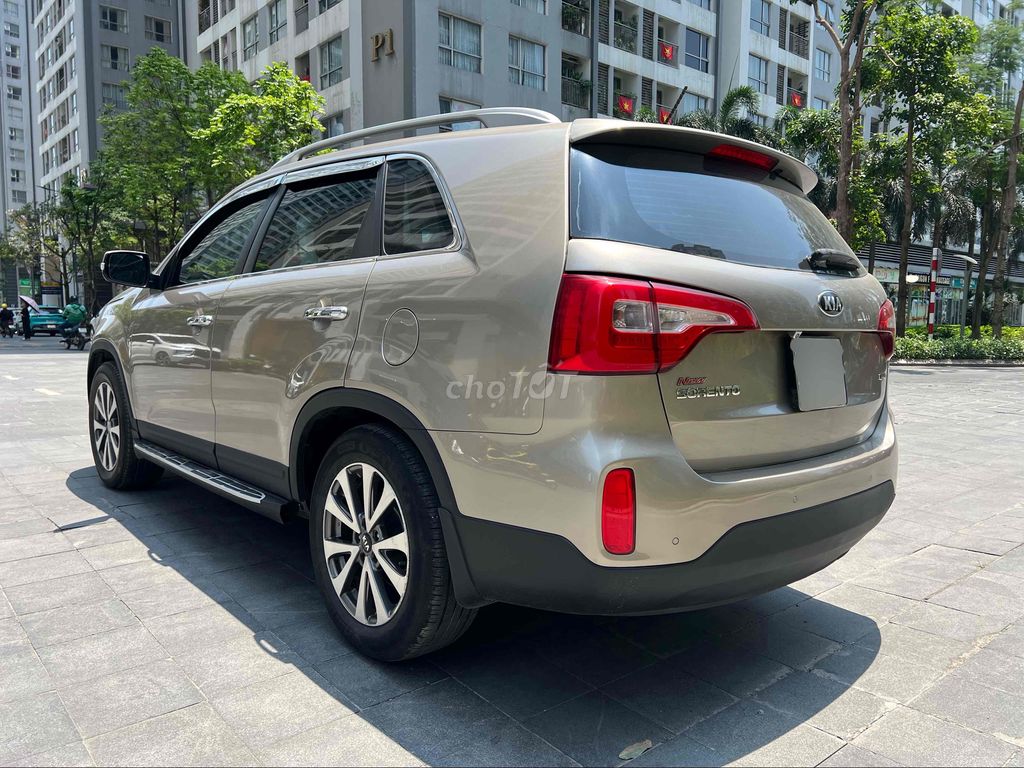 Kia Sorento 2WD DATH full dầu 9 vạn km full đồ. Mua bán Ô tô tại Quận Hai Bà Trưng Hà Nội được đăng bởi Hải Trần hình 3