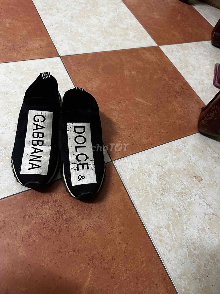 Giày thể thao Dolce & Gabbana Đen size 40. Mua bán Giày dép tại Quận Hai Bà Trưng Hà Nội được đăng bởi Trần H A hình 1