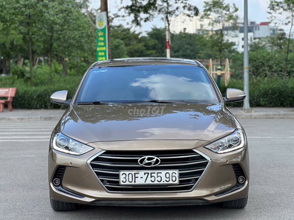Elantra 2019 2.0AT Nâu vàng ánh kim xe rất mới. Mua bán Ô tô tại Quận Thanh Xuân Hà Nội được đăng bởi Vạn Phát  Auto hình 2
