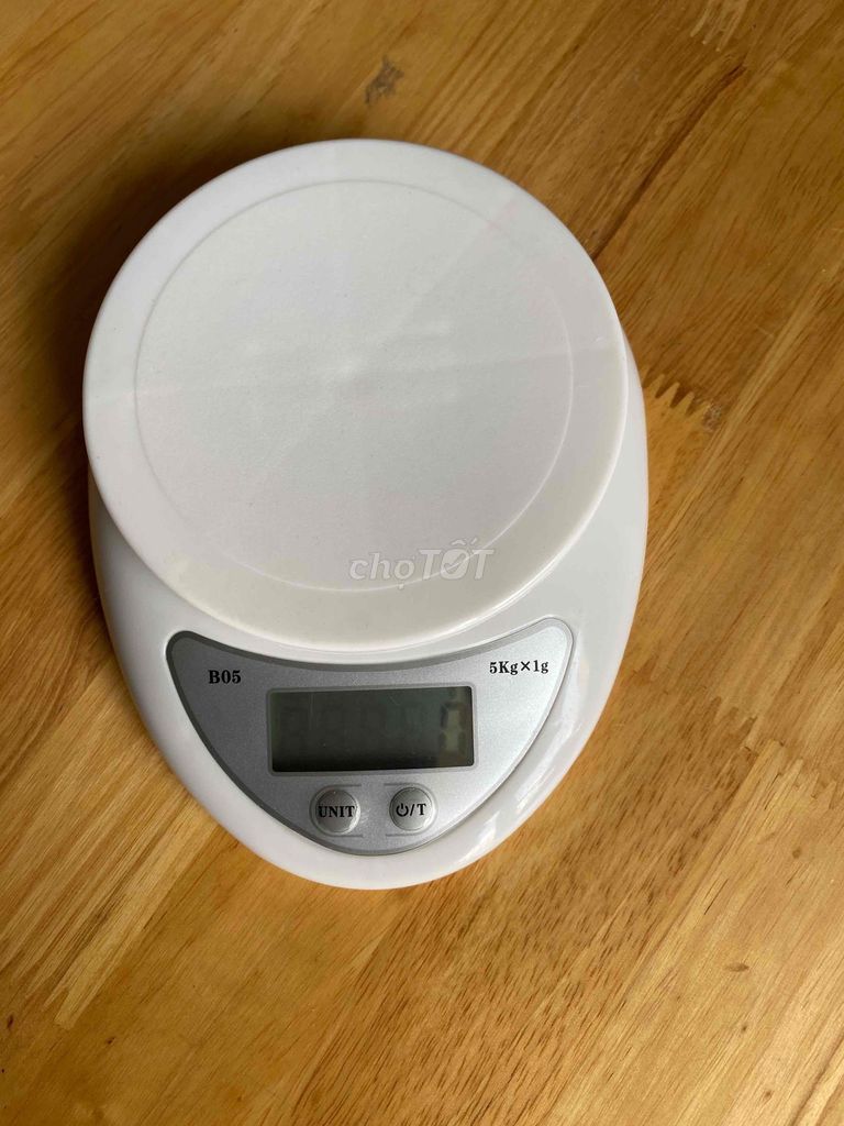 Cân điện tử B05 Trắng 5kg. Mua bán Đồ chuyên dụng, Giống nuôi trồng tại Thành phố Dĩ An Bình Dương được đăng bởi Tuyen hình 1
