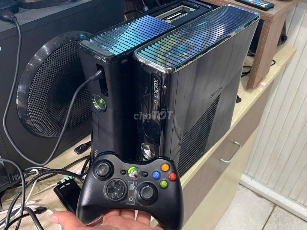 Máy chơi game Microsoft Xbox 360 SLIM 120GB Đen. Mua bán Thiết bị chơi game tại Quận Ninh Kiều Cần Thơ được đăng bởi AKAHmobile hình 1