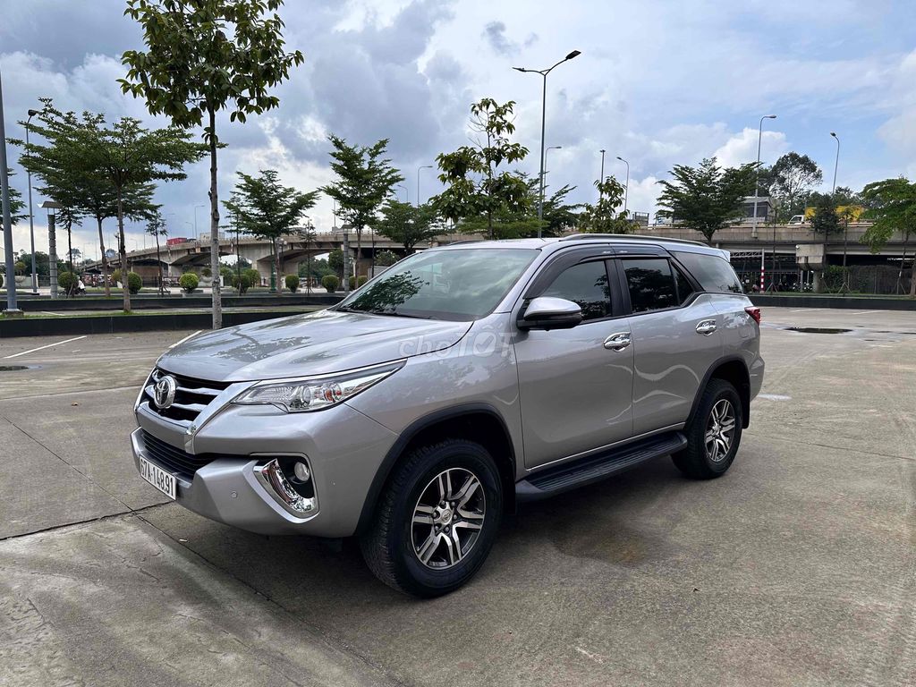 Fortuner xăng nhập khẩu Indo 1chủ bảo dưỡng Toyota. Mua bán Ô tô tại Huyện Hóc Môn Tp Hồ Chí Minh được đăng bởi Hiền Nguyễn hình 13