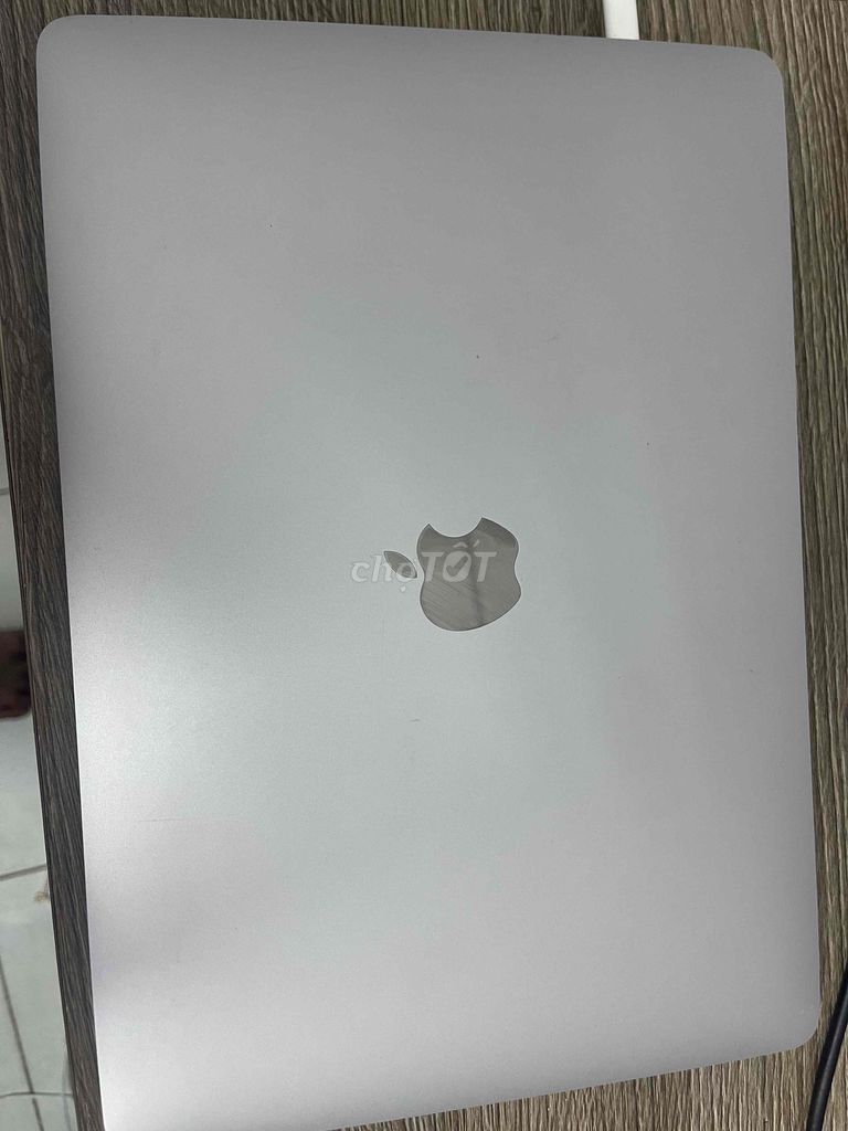 Macbook pro m1 2020 8g/256g pin98% bh 3 tháng