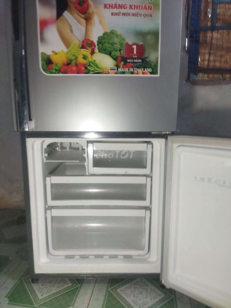 Cần bán tủ lạnh Electrolux 343 lít còn rất mới