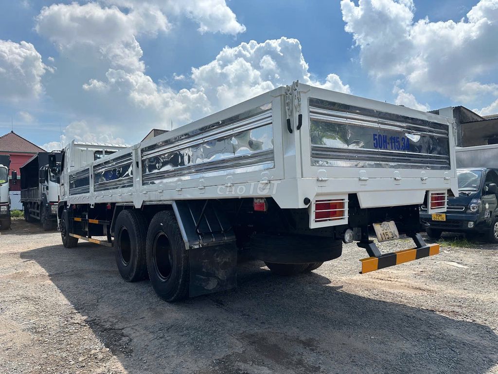 HINO 15 TẤN THÙNG LỬNG DÀI 7M7 ĐỜI 2021 SIÊU LƯỚT. Mua bán Xe tải, xe ben tại Quận 12 Tp Hồ Chí Minh được đăng bởi XE TẢI LƯỚT MIỀN NAM  hình 6