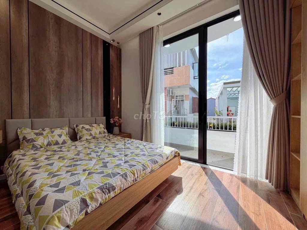 253 ✨ 🏡 Аренда 4-этажного дома в центре Хайчау