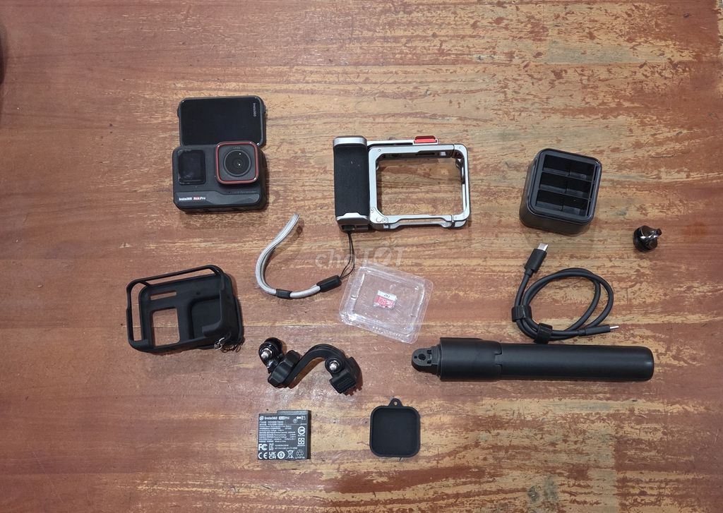 Máy quay Insta360 Ace Pro Đen. Mua bán Máy ảnh, Máy quay tại Huyện Tiên Lãng Hải Phòng được đăng bởi Tên chưa cung cấp hình 1