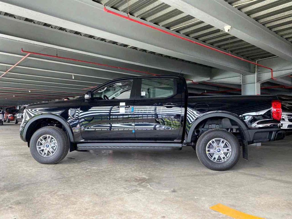 𝐅𝐎𝐑𝐃 𝐑𝐀𝐍𝐆𝐄𝐑 - 𝐁𝐀̉𝐍 𝐋𝐈̃𝐍𝐇 𝐓𝐑𝐄̂𝐍 𝐌𝐎̣𝐈 𝐂𝐔𝐍𝐆 Đ𝐔̛𝐎̛̀𝐍𝐆. Mua bán Ô tô tại Quận 3 Tp Hồ Chí Minh được đăng bởi QUỐC TRUNG FORD hình 3