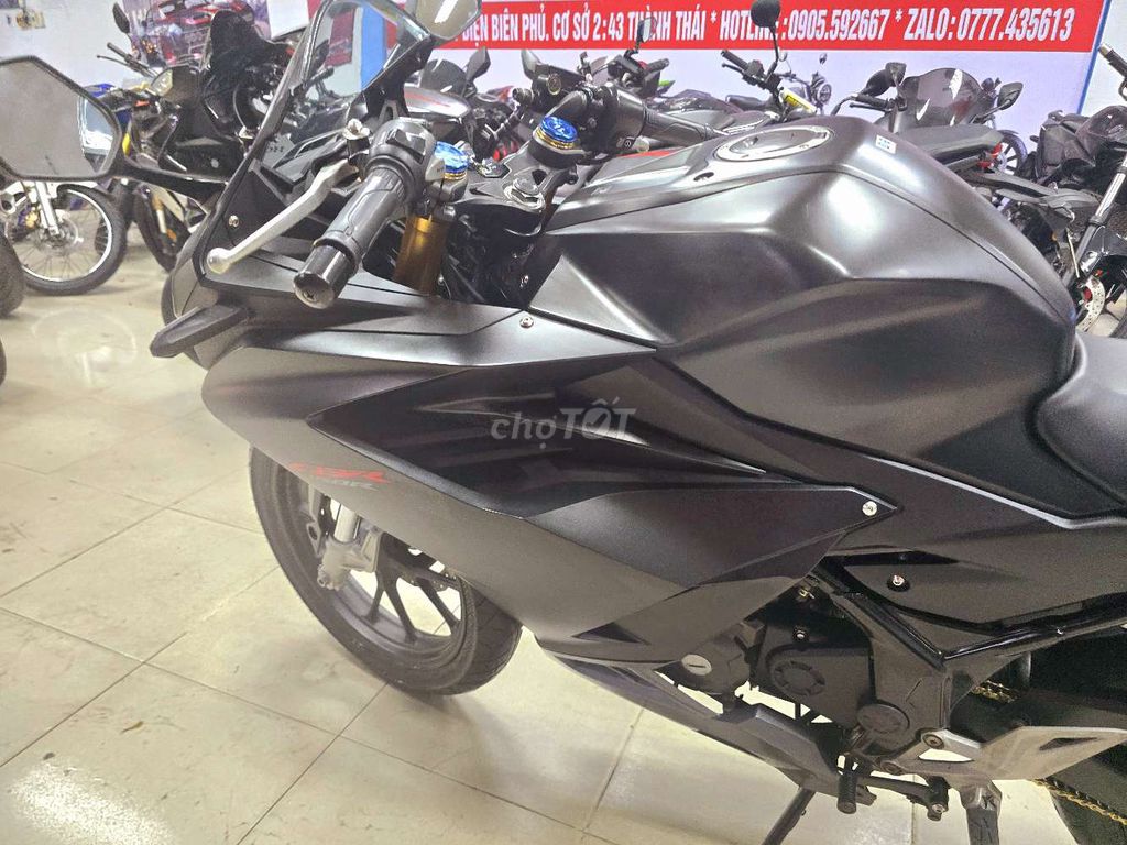 cbr150 siêu đẹp,Đen nhám 7000km. QuýMotor cycle. Mua bán Xe máy tại Quận Thanh Khê Đà Nẵng được đăng bởi Quý Moto Cycle 21 điện biên phủ Đà Nẵng hình 4