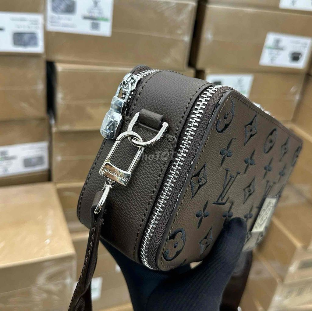 Túi Nam LV Đeo Chéo. Mua bán Túi xách tại Quận Bình Tân Tp Hồ Chí Minh được đăng bởi Trúc Phương hình 3