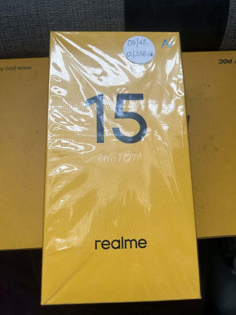 Realme 15 12GB/256GB Vàng Mới. Mua bán Điện thoại tại Quận Tân Phú Tp Hồ Chí Minh được đăng bởi Nhân hình 1