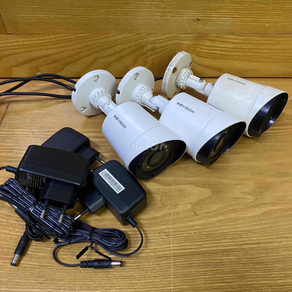 Camera đồng trục 2MP analog Kbvision kèm nguồn sạc. Mua bán Máy ảnh, Máy quay tại Quận Đống Đa Hà Nội được đăng bởi Đồ cũ Hà Nội hình 1