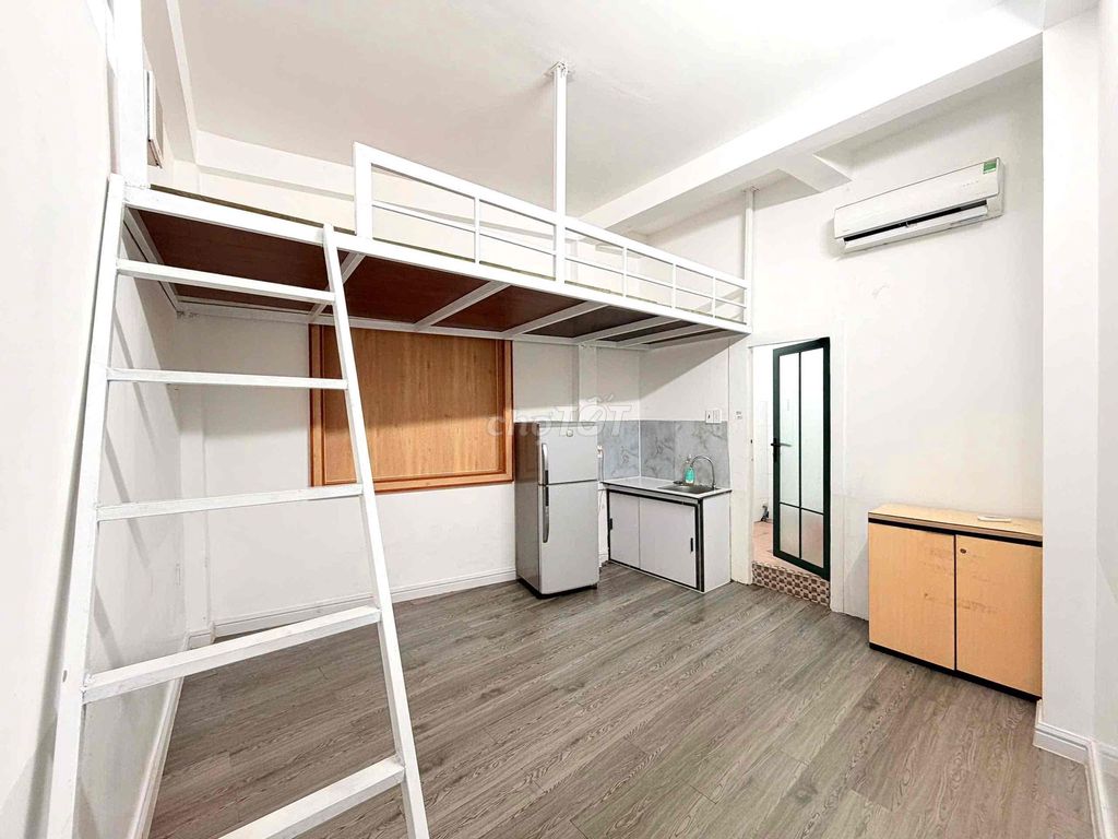 Аренда · 1 комн. · 30 м² · Quận 1, ул. Đường Hai Bà Trưng