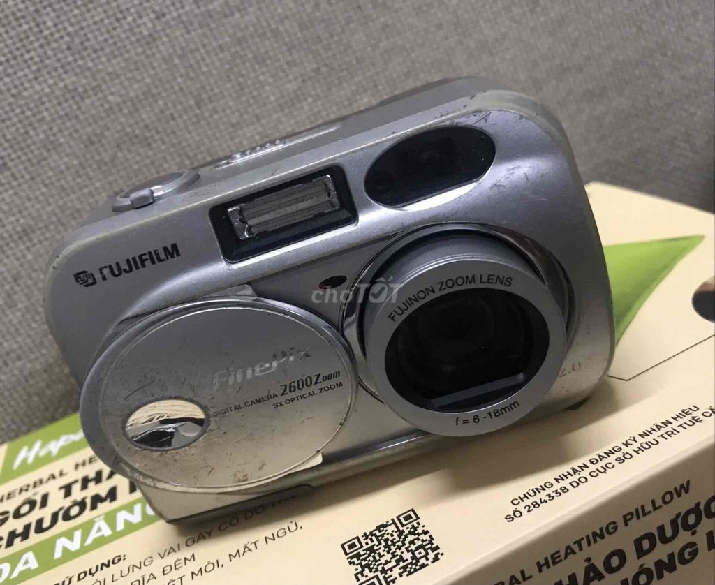 Máy ảnh Fujifilm FinePix 2600 Zoom Bạc. Mua bán Máy ảnh, Máy quay tại Quận Gò Vấp Tp Hồ Chí Minh được đăng bởi nguyễn minh hình 1
