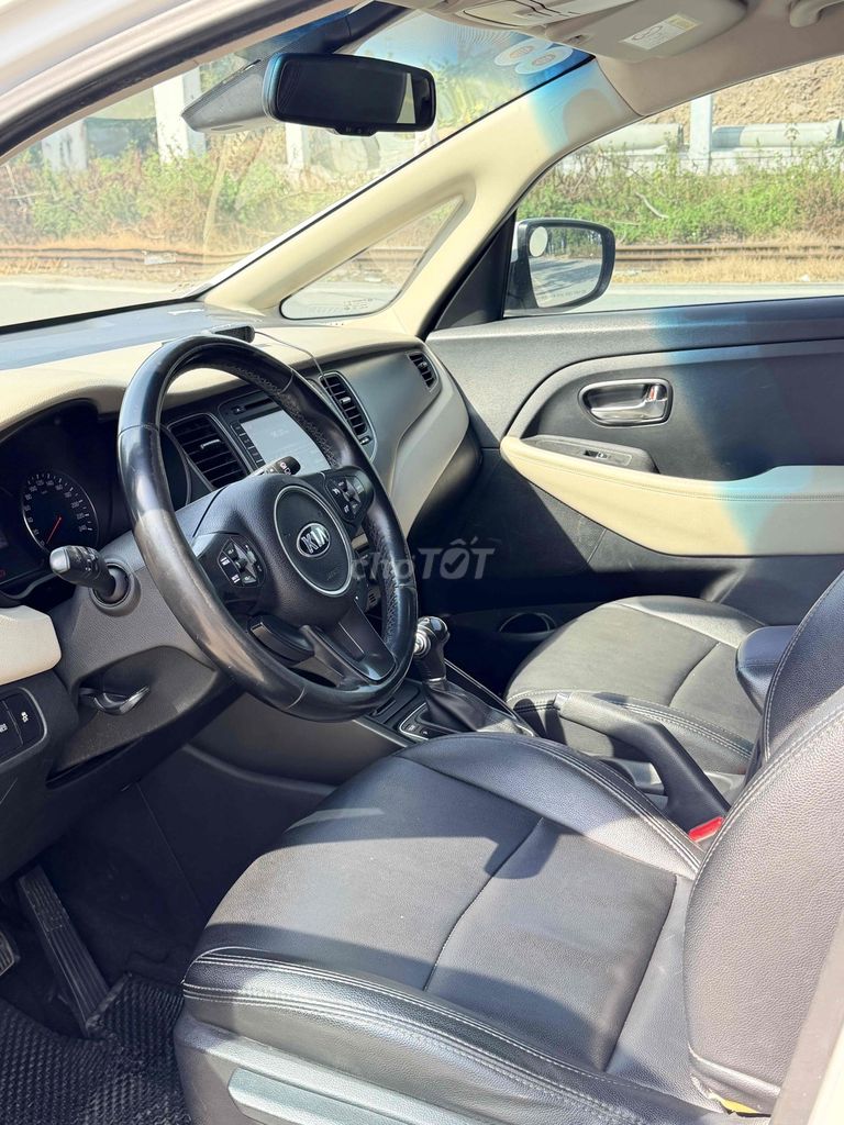 Kia Rondo máy dầu số tự động. Mua bán Ô tô tại Quận Long Biên Hà Nội được đăng bởi Đào Việt Phương hình 8