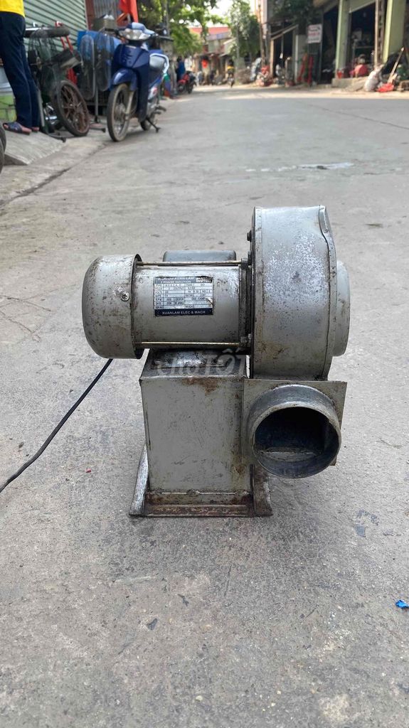 Quạt công nghiệp Điện Cơ Xuân Lâm. Mua bán Quạt tại Huyện Mê Linh Hà Nội được đăng bởi Nguyễn Hiệp hình 1