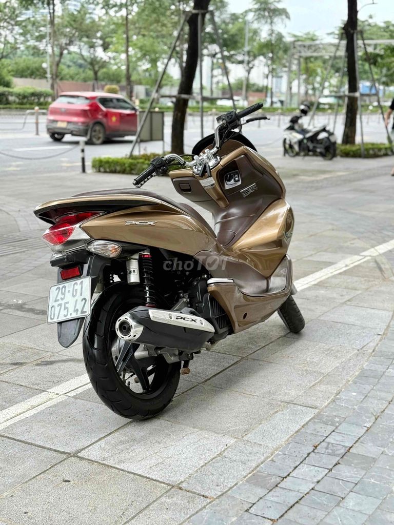 Pcx cực kỳ chất lượng xe Zin êm có smartkey 29G1. Mua bán Xe máy tại Quận Ba Đình Hà Nội được đăng bởi Xe Máy Nam Thi hình 5
