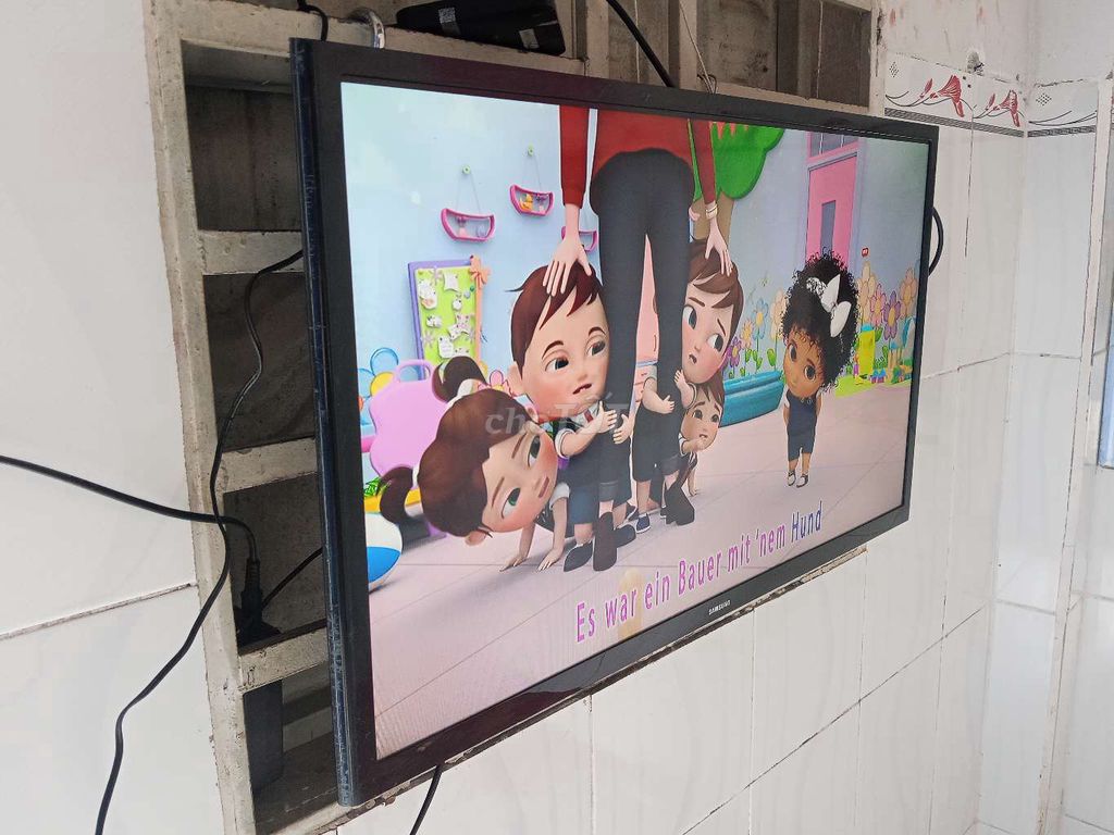 ở trọ tl lại tivi Samsung 32in xem Youtube . Mua bán Tivi, Âm thanh tại Thành phố Thuận An Bình Dương được đăng bởi Lưu  hình 1