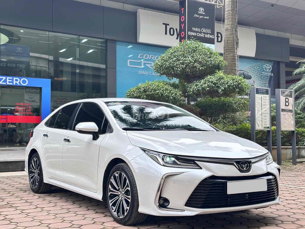 Toyota Hà Đông bán Altis 2022 1.8V - 1v6km. Mua bán Ô tô tại Quận Hà Đông Hà Nội được đăng bởi Toyota Hà Đông Tsure hình 1