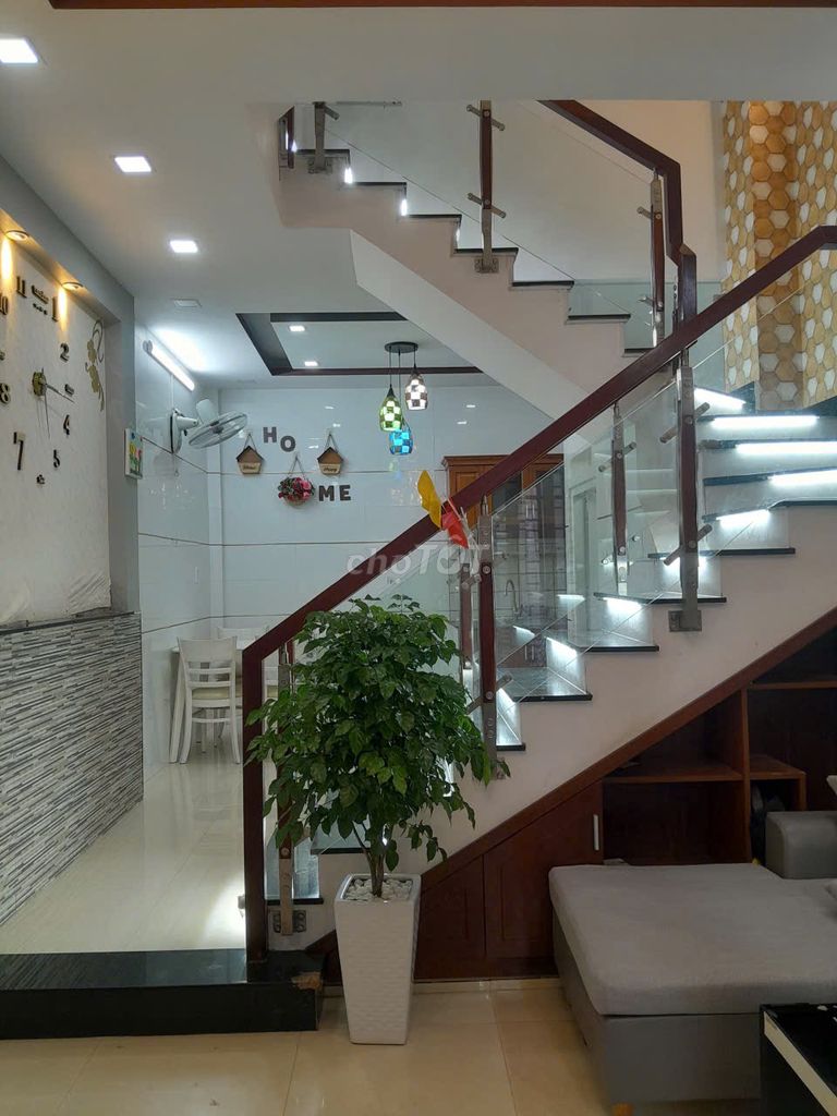 Rent · 2 bd · 32 м² · Quận Gò Vấp, ул. Đường số 51