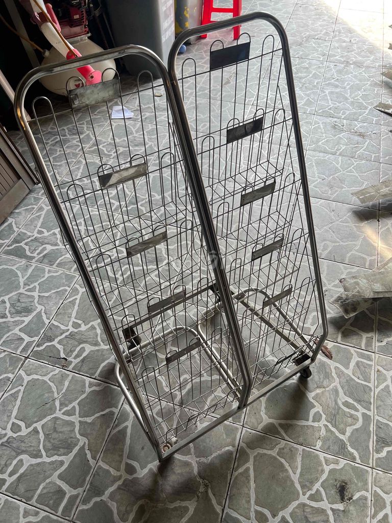 Kệ inox để báo chí, sách. Mua bán Tủ, kệ gia đình tại Thành phố Biên Hòa Đồng Nai được đăng bởi Nguyễn Hoàng Nguyên hình 1