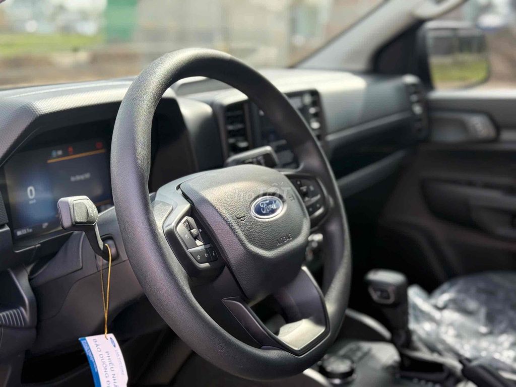 Ford Ranger XLS Trắng. Mua bán Ô tô tại Quận Cái Răng Cần Thơ được đăng bởi Nguyễn Nhân  hình 20