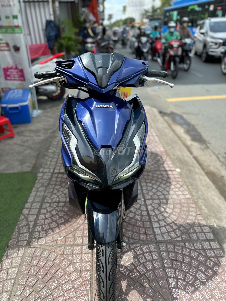 Honda Air Blade 125cc 2022 bs 59e2-19202. Mua bán Xe máy tại Quận Phú Nhuận Tp Hồ Chí Minh được đăng bởi MrS Linh Xe39 hình 2