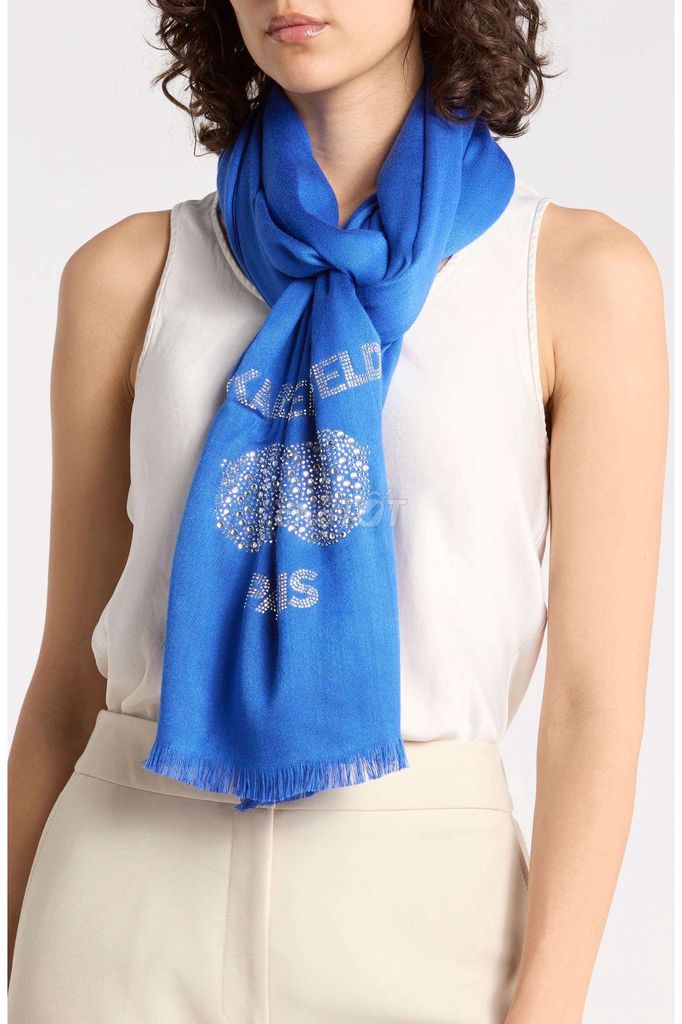 Khăn choàng Karl Lagerfeld Viscose Nữ Xanh dương. Mua bán Phụ kiện thời trang khác tại Quận Hoàn Kiếm Hà Nội được đăng bởi minh thu nguyen hình 1