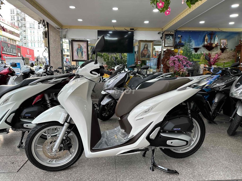 Honda SH 160i ABS 10/2023 Trắng BSTP Chính Chủ