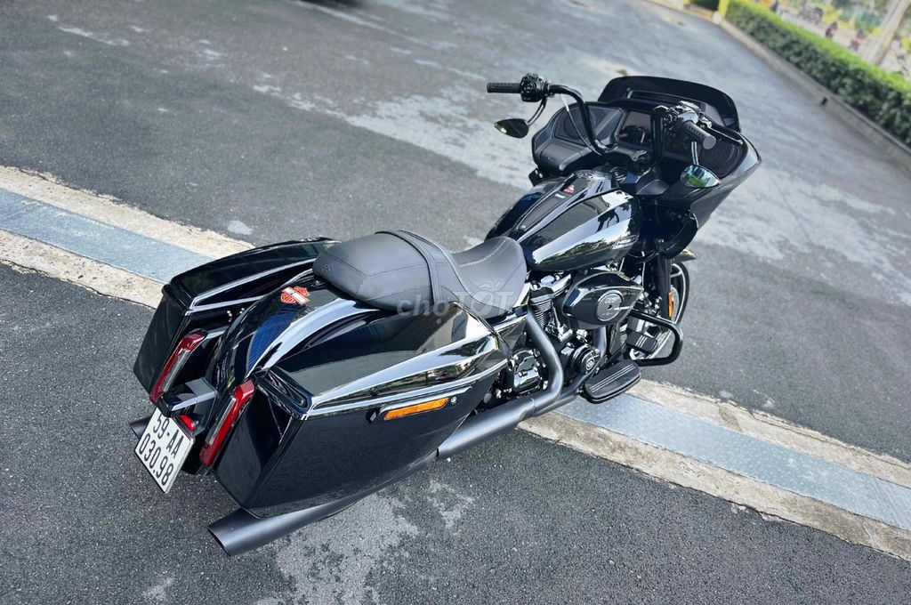 HARLEY Road Glide 117Ci - Thế Hệ Mới. Mua bán Xe máy tại Quận Tân Bình Tp Hồ Chí Minh được đăng bởi MR Đàm MOTOCAR hình 4